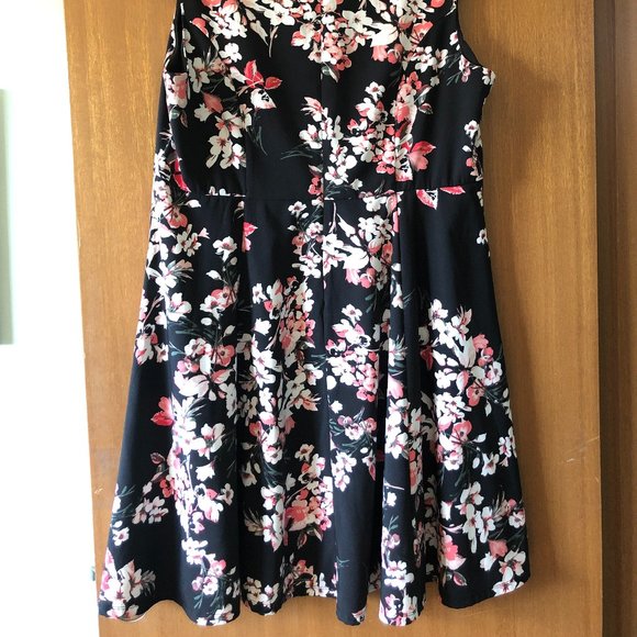 Ricki's Black Floral Dress - Picture 3 of 3